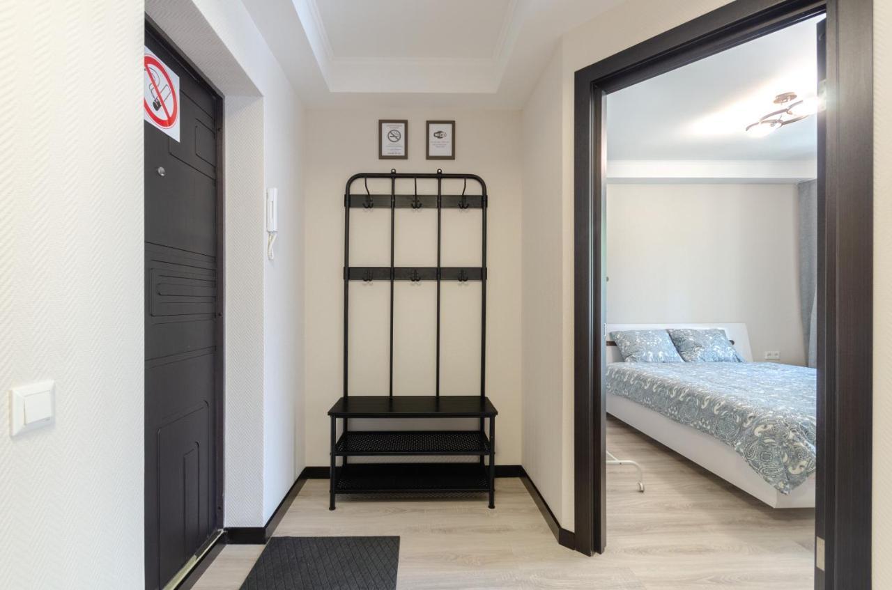 Artal Apartment On Obolonskyi Avenue 16 基輔 外观 照片