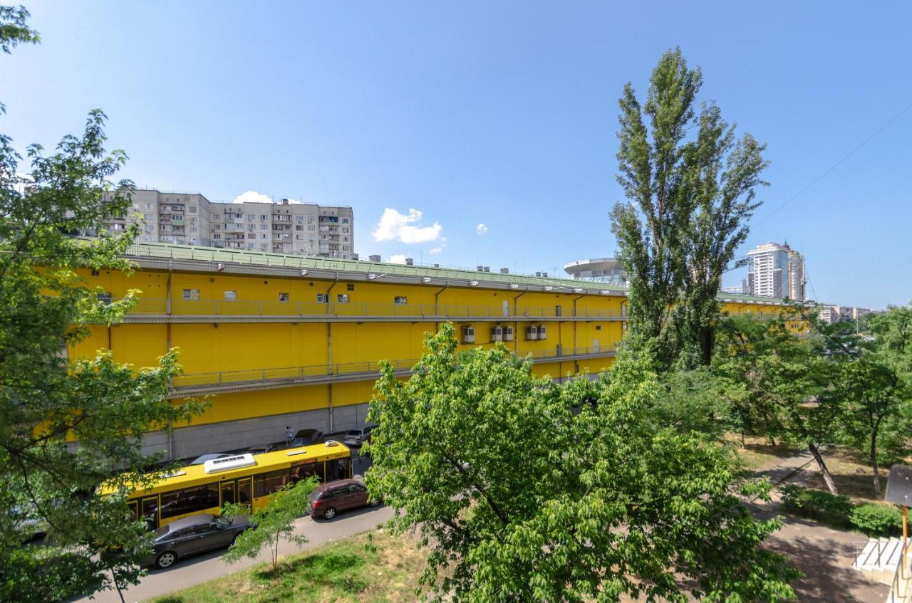 Artal Apartment On Obolonskyi Avenue 16 基輔 外观 照片