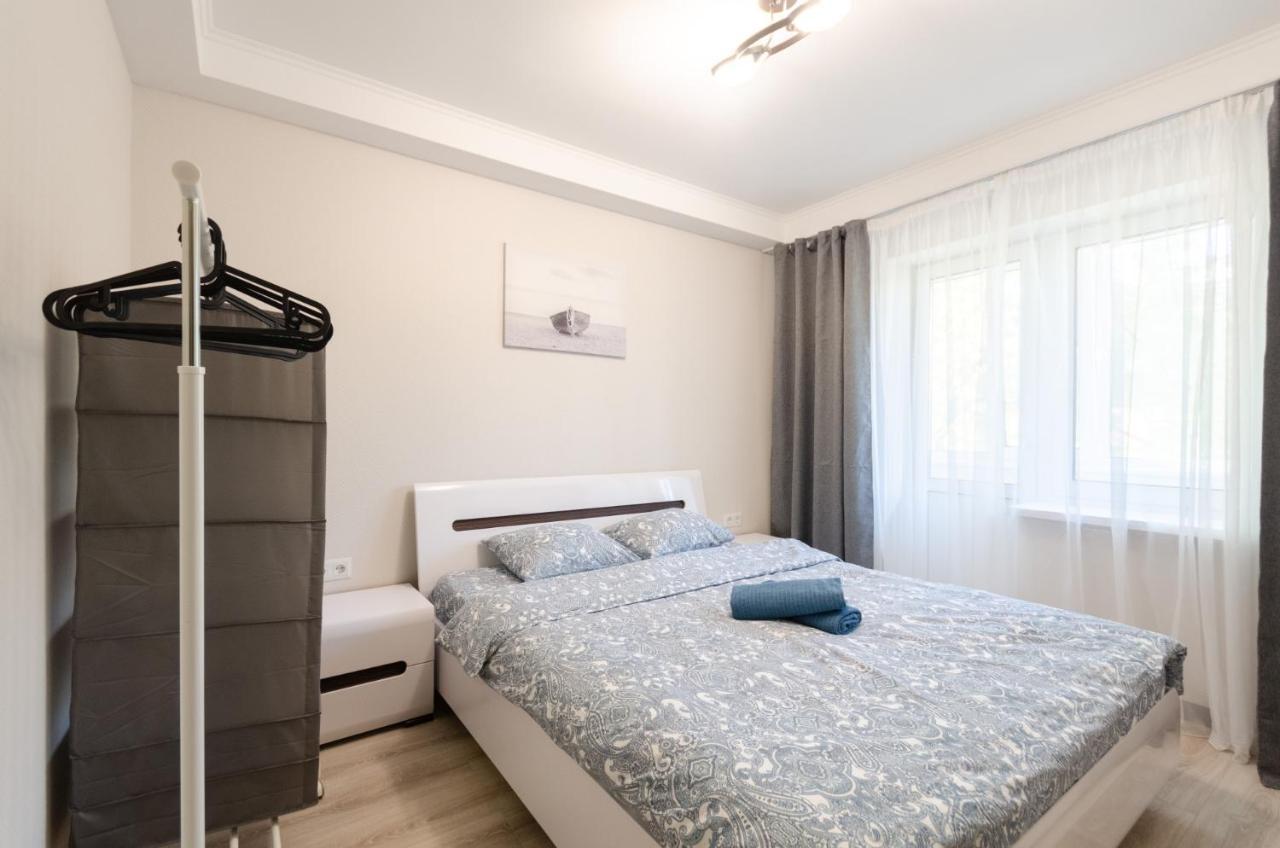Artal Apartment On Obolonskyi Avenue 16 基輔 外观 照片