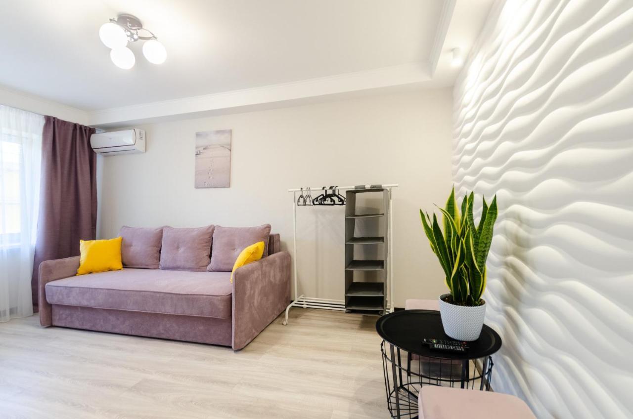 Artal Apartment On Obolonskyi Avenue 16 基輔 外观 照片